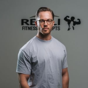 Dr_Lukas_Barwitz_Arzt_Regli_Fitness_Concepts Dr_Lukas_Barwitz_Arzt_Regli_Fitness_Concepts